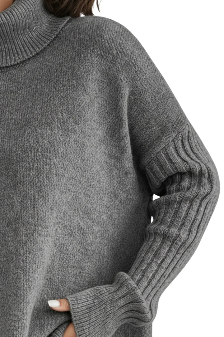 Isla | Elegant Long Turtleneck