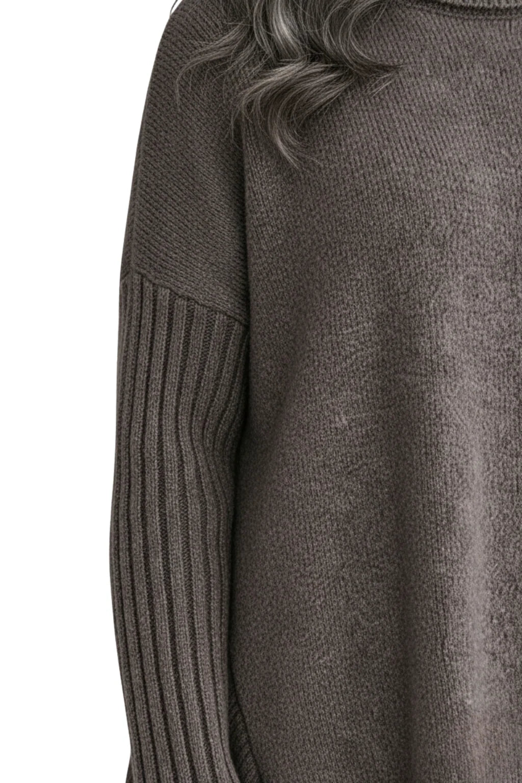 Isla | Elegant Long Turtleneck