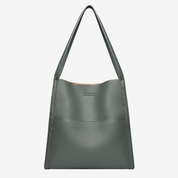 Fera - Elegant and Timeless Shoulder Bag