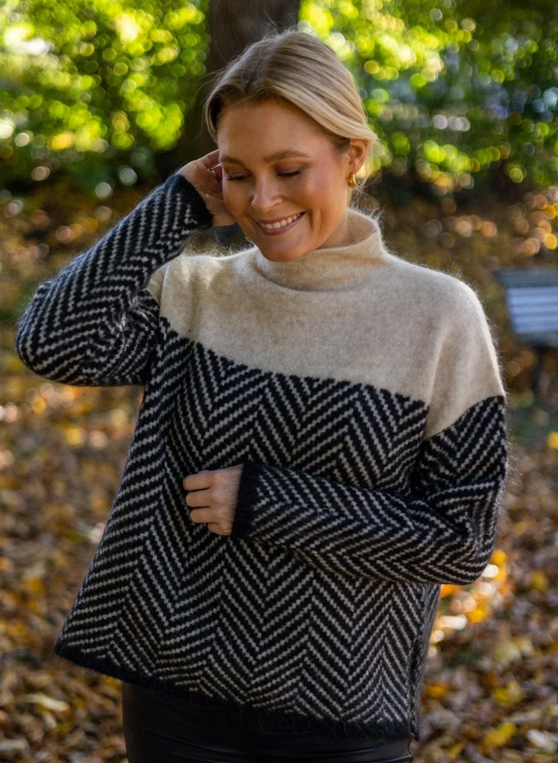 Adelie| Premium Turtleneck