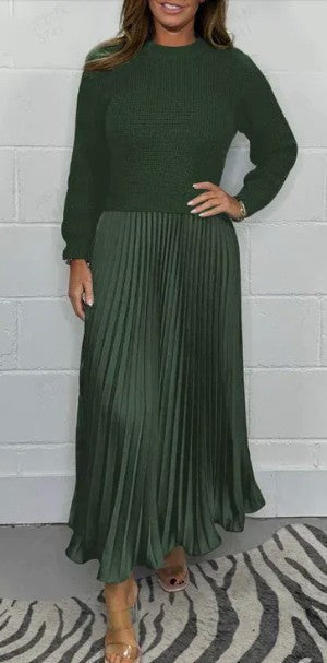Kai | Pleated Dress With Sweater