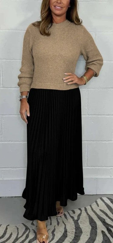 Kai | Pleated Dress With Sweater