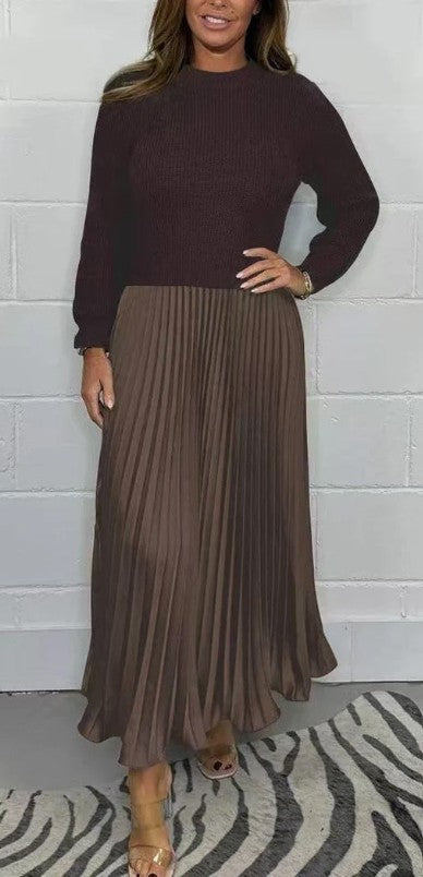 Kai | Pleated Dress With Sweater